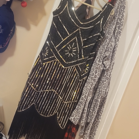 Flapper, roaring 20s costume - Picture 2 of 3